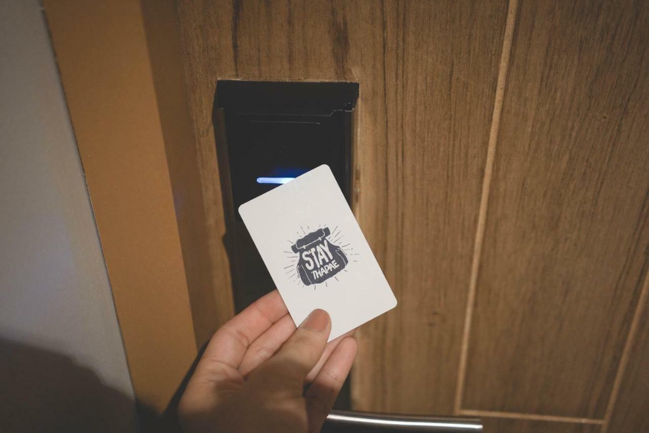 Stay Thapae Hostel Чиангмай Екстериор снимка