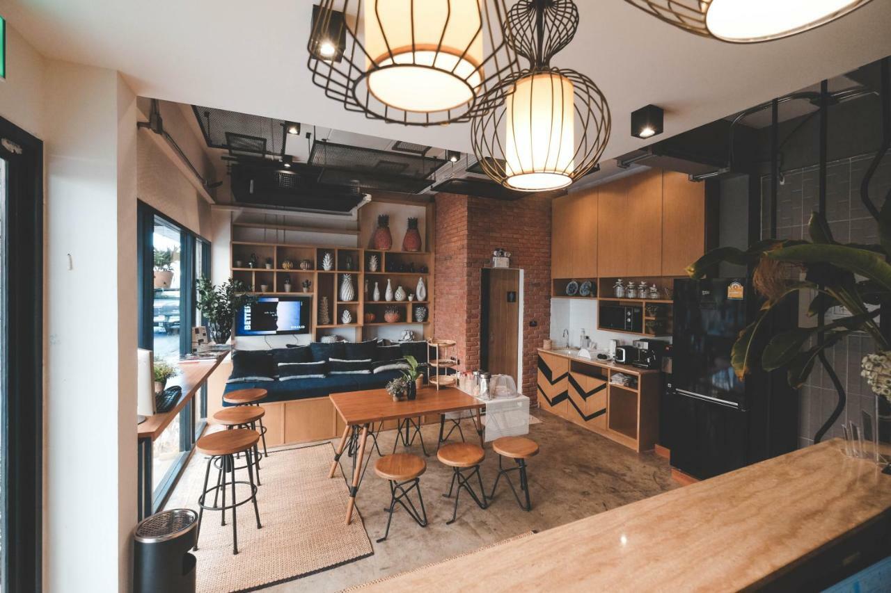 Stay Thapae Hostel Чиангмай Екстериор снимка