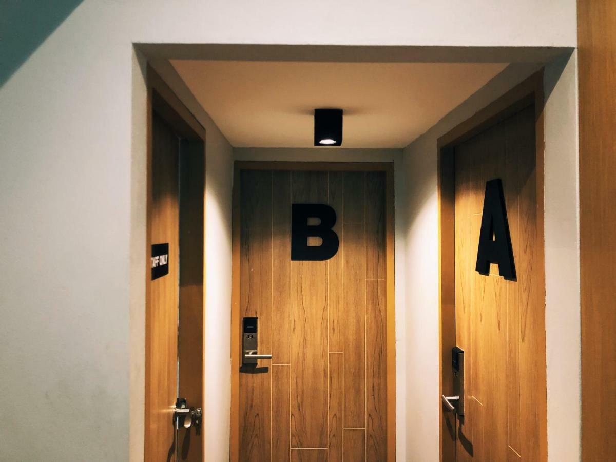 Stay Thapae Hostel Чиангмай Екстериор снимка