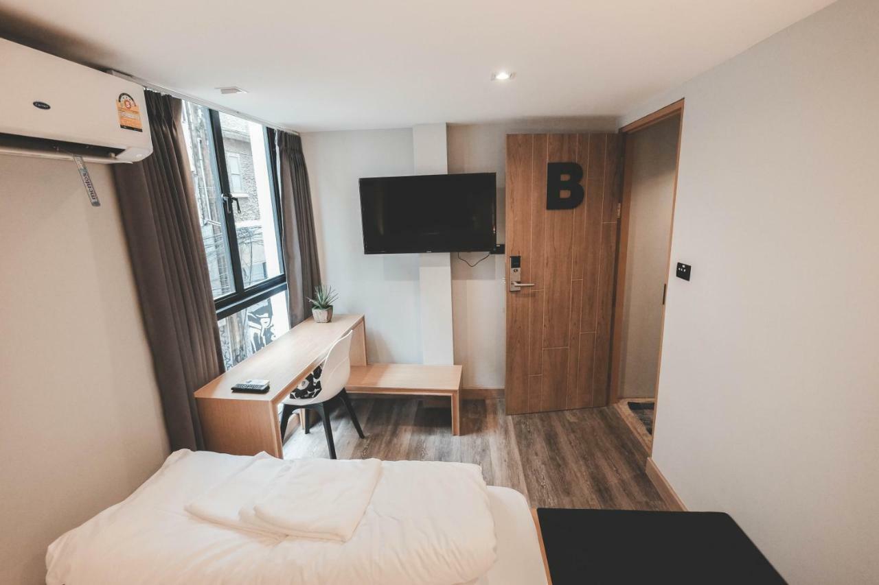 Stay Thapae Hostel Чиангмай Екстериор снимка