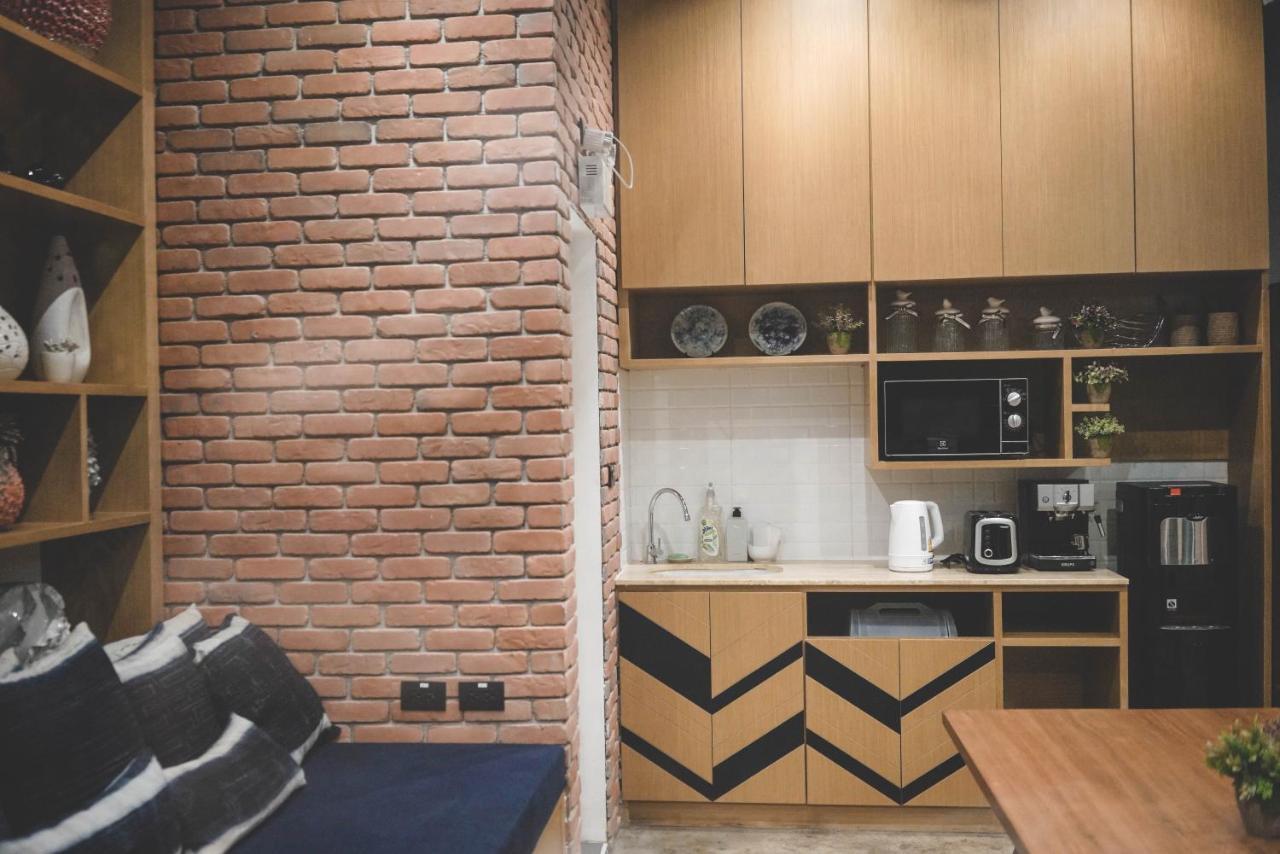 Stay Thapae Hostel Чиангмай Екстериор снимка